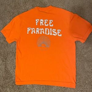 “Free Paradise” embroidered knit shirt